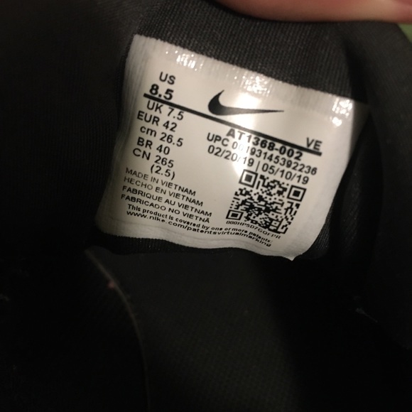 Nike Legend React Triple Black - Picture 5 of 5